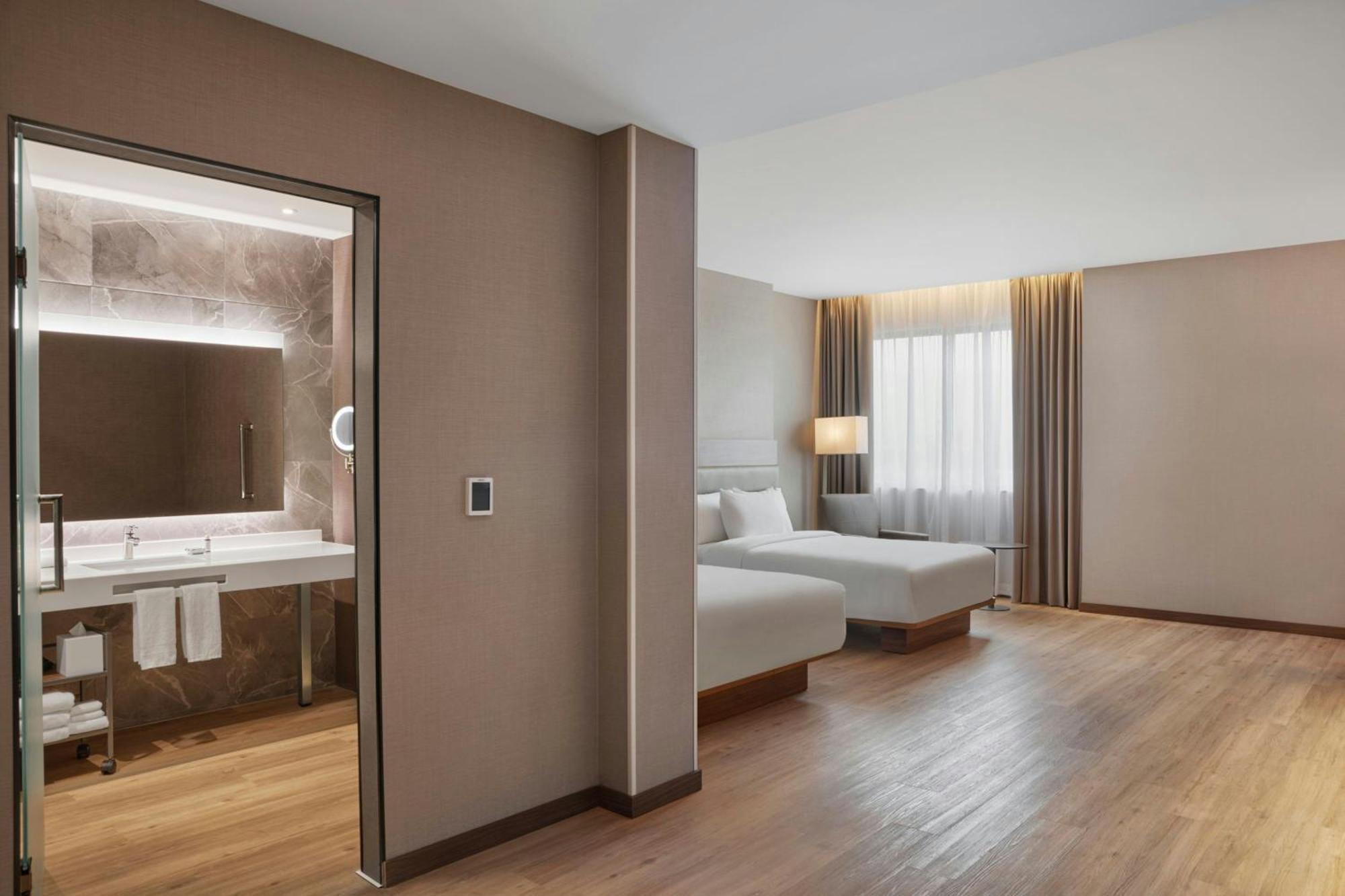 Ac Hotel By Marriott Saltillo Exteriör bild