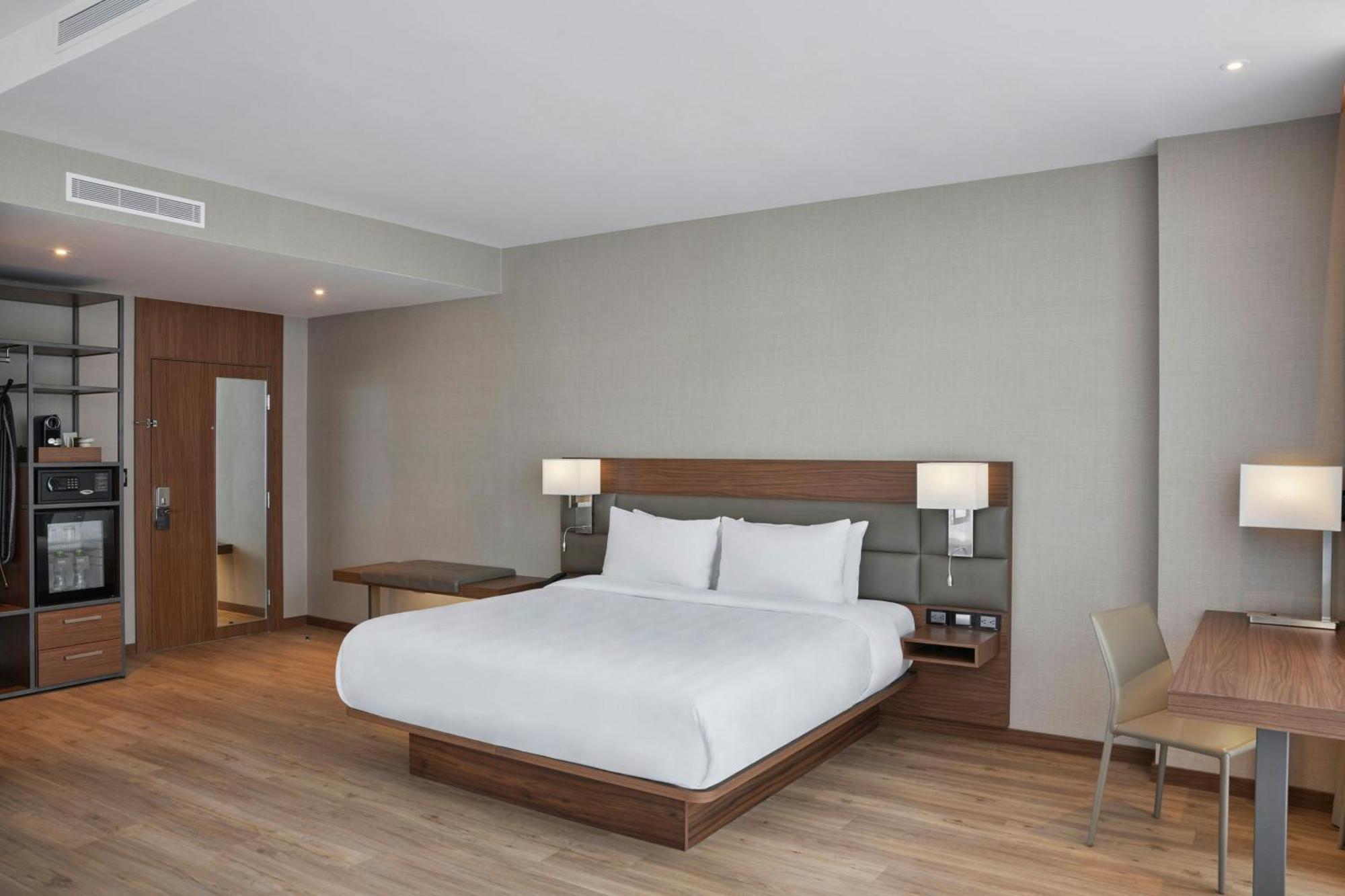 Ac Hotel By Marriott Saltillo Exteriör bild