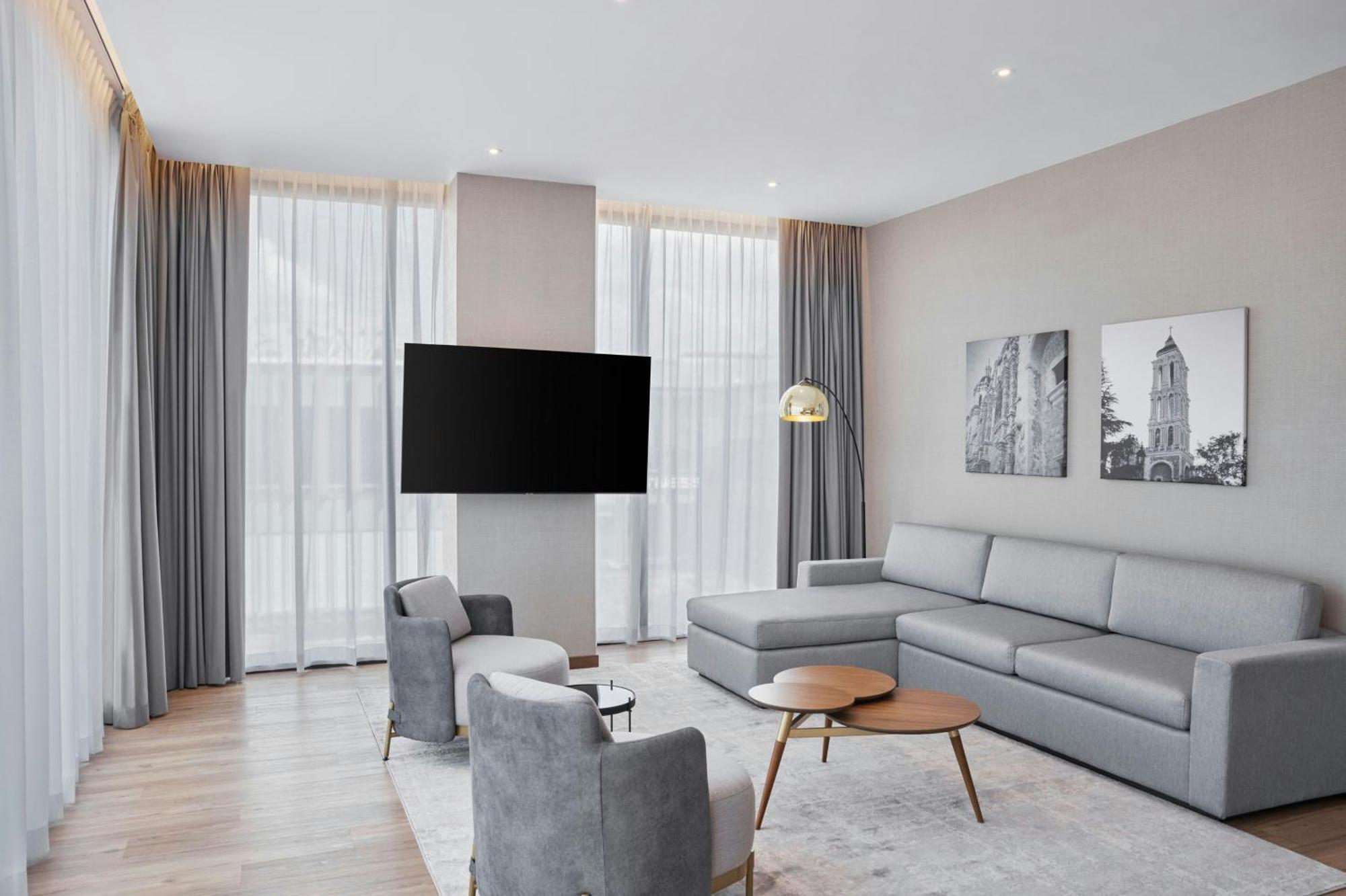 Ac Hotel By Marriott Saltillo Exteriör bild